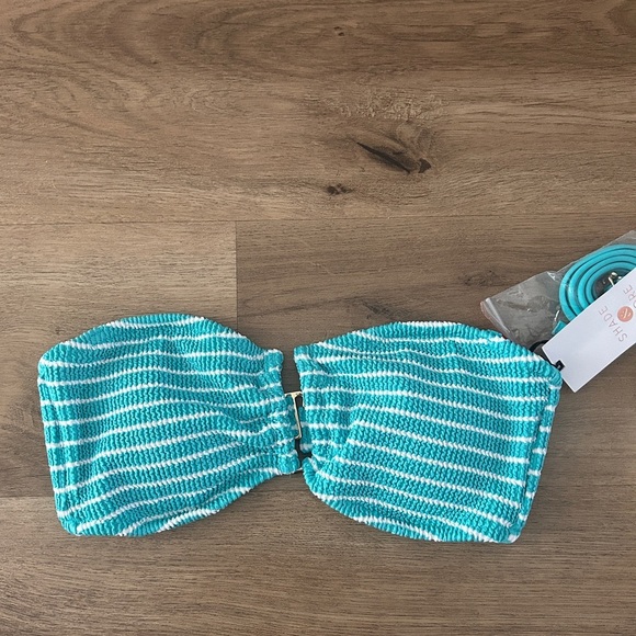Shade & Shore Woman’s Ribbed Striped Bikini Top- NWT - Picture 1 of 7